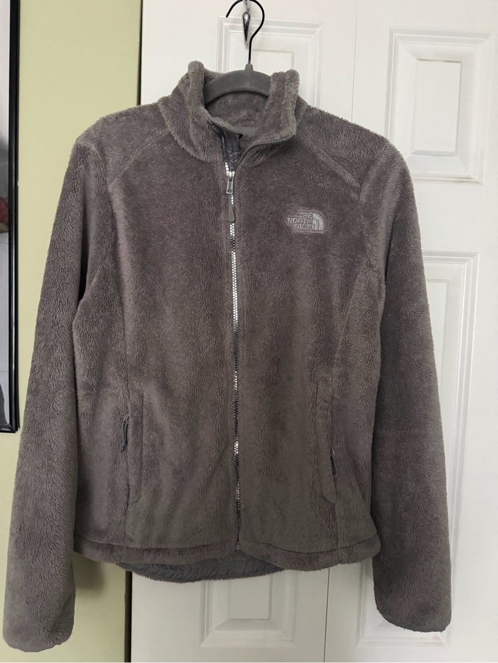 The North Face women’s Plush Gray Full-Zip Fleece Jacket
